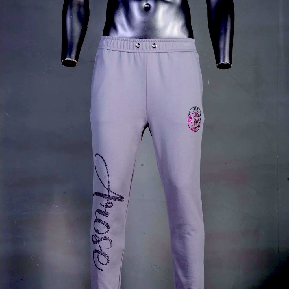 AROSE sweat suite limited edition